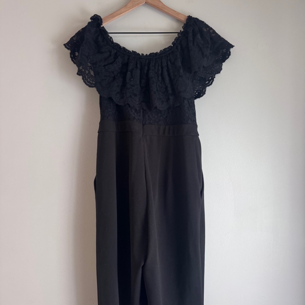 Express Black Off The Shoulder Lace Bodice Tapered Leg Jumpsuit Size 8 - Picture 6 of 9